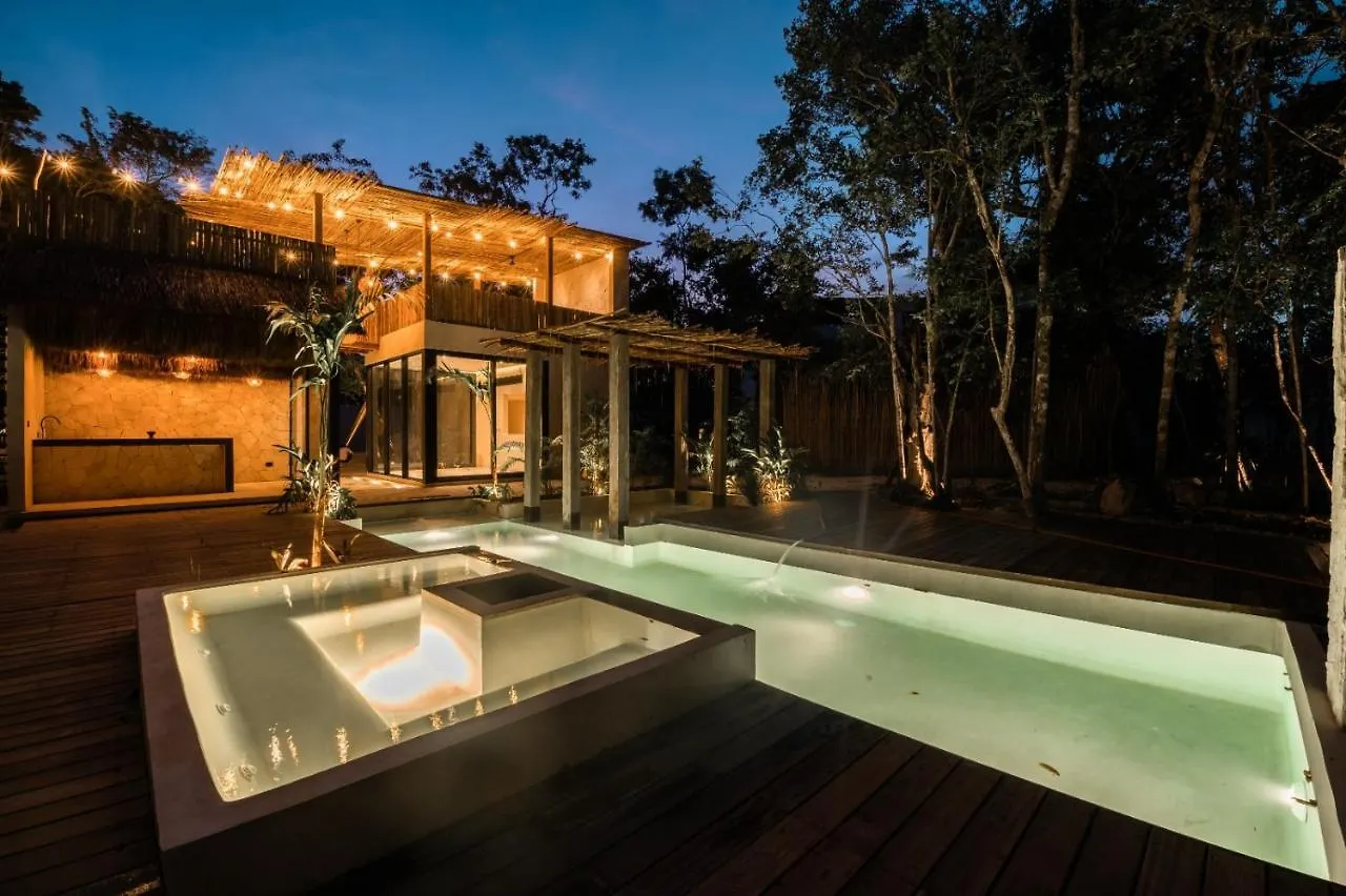 Villa Xuncari En El Corazon De La Selva Tulum Mexico
