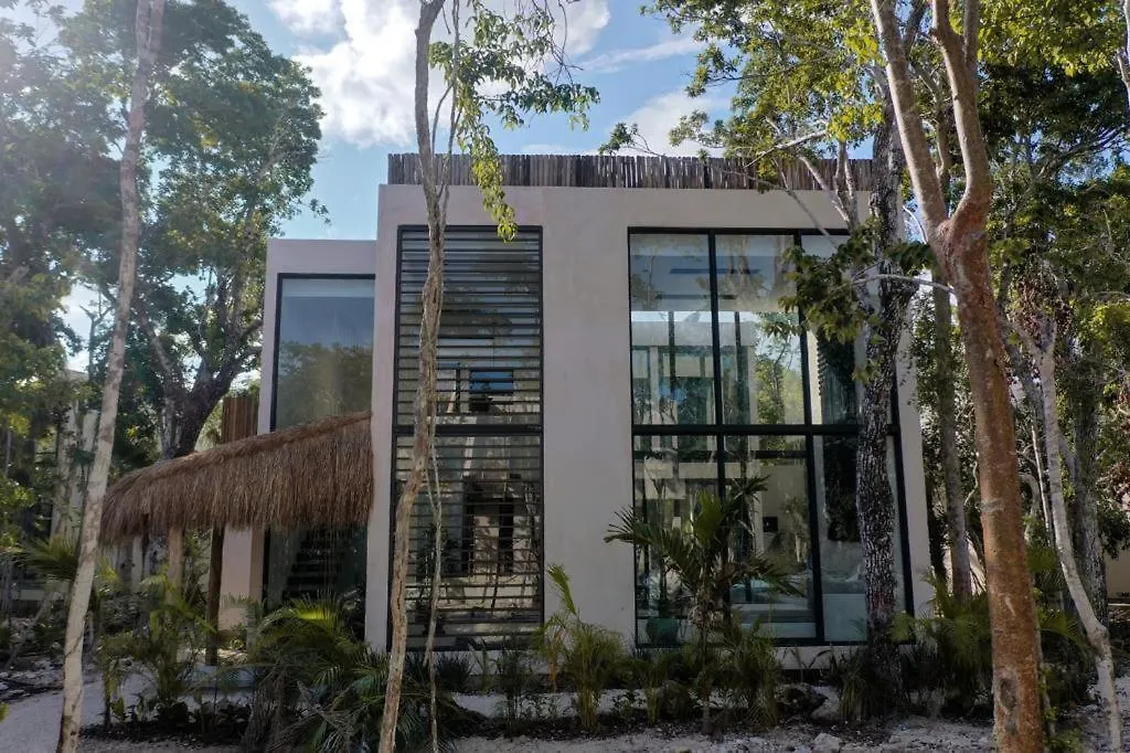 Villa Xuncari En El Corazon De La Selva Tulum Mexico