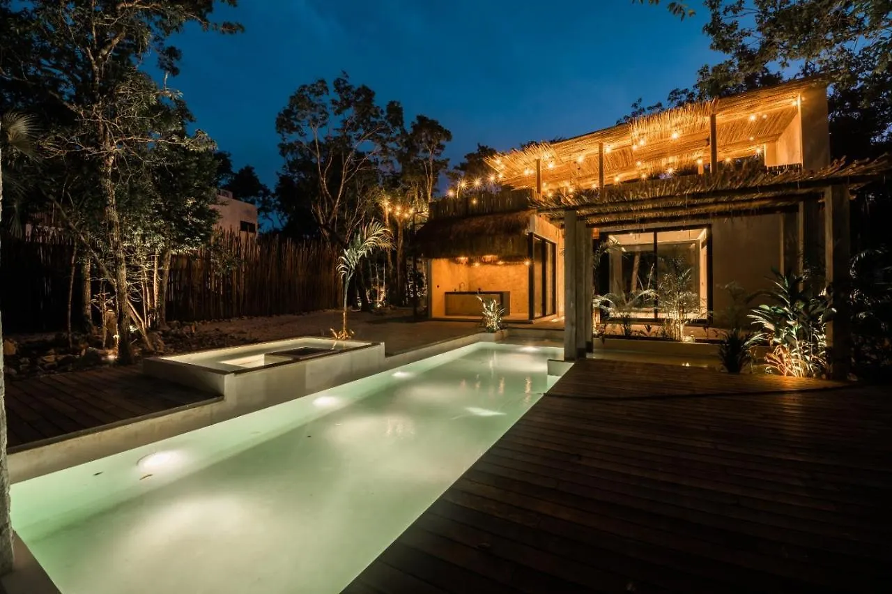 Villa Xuncari En El Corazon De La Selva Tulum Mexico